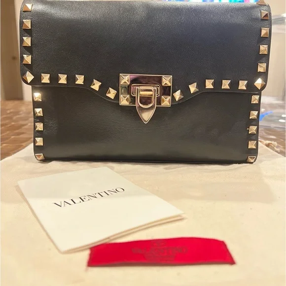 SMALL ROCKSTUD GRAINY CALFSKIN CROSSBODY BAG - Picture 1 of 4